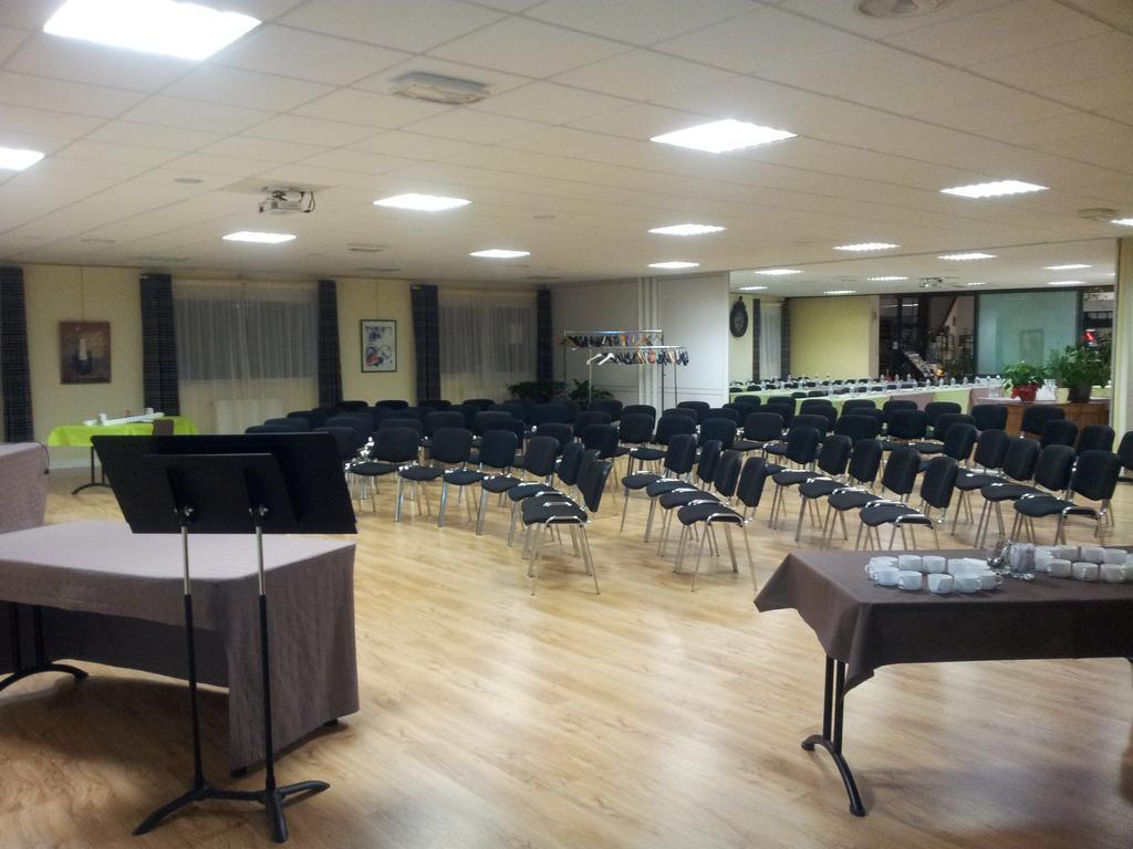 Brit Hotel Essentiel Pontivy Robic 外观 照片